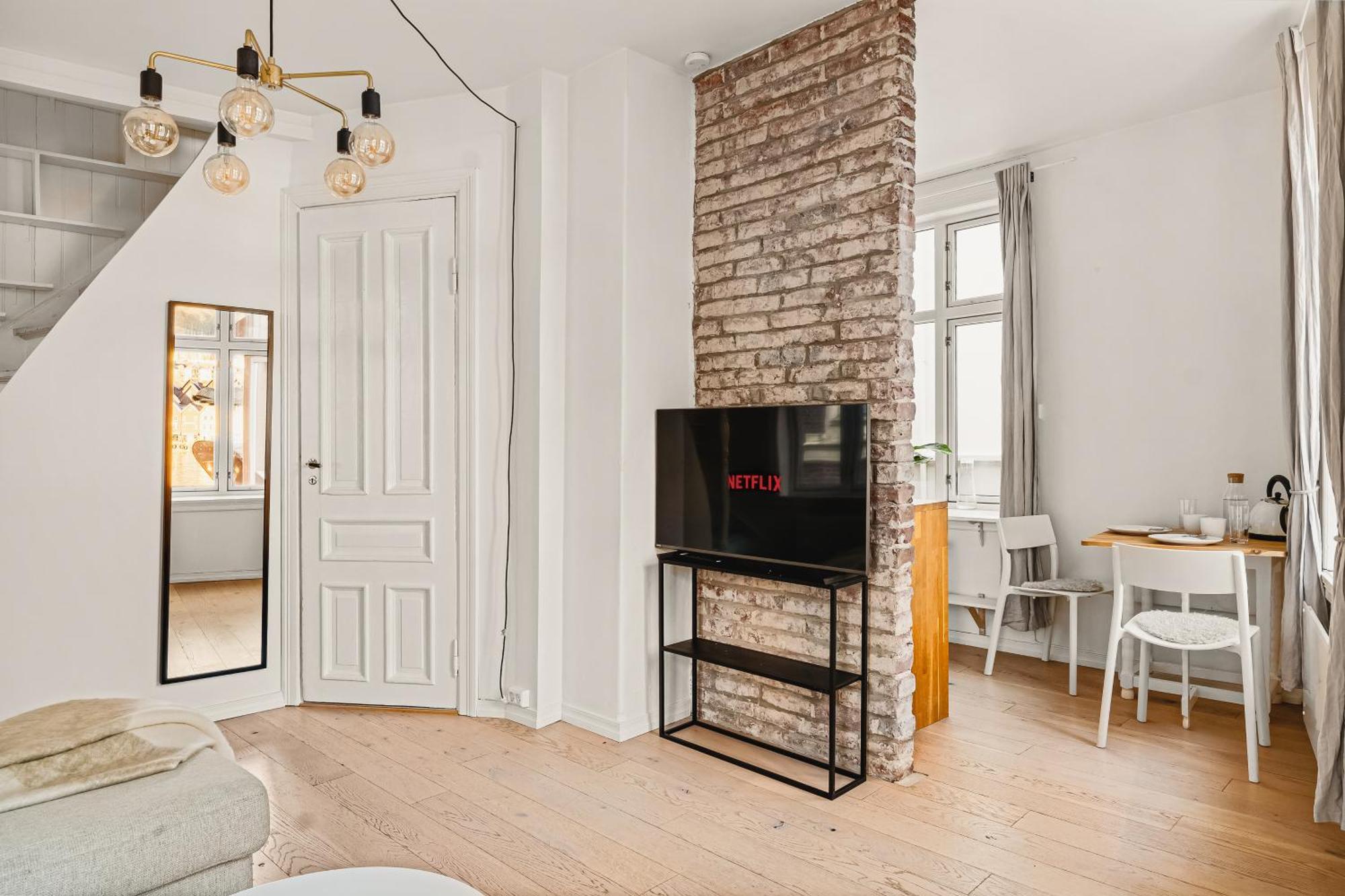 Апартаменти Live In Historic Building - View To Bryggen Берген Екстер'єр фото